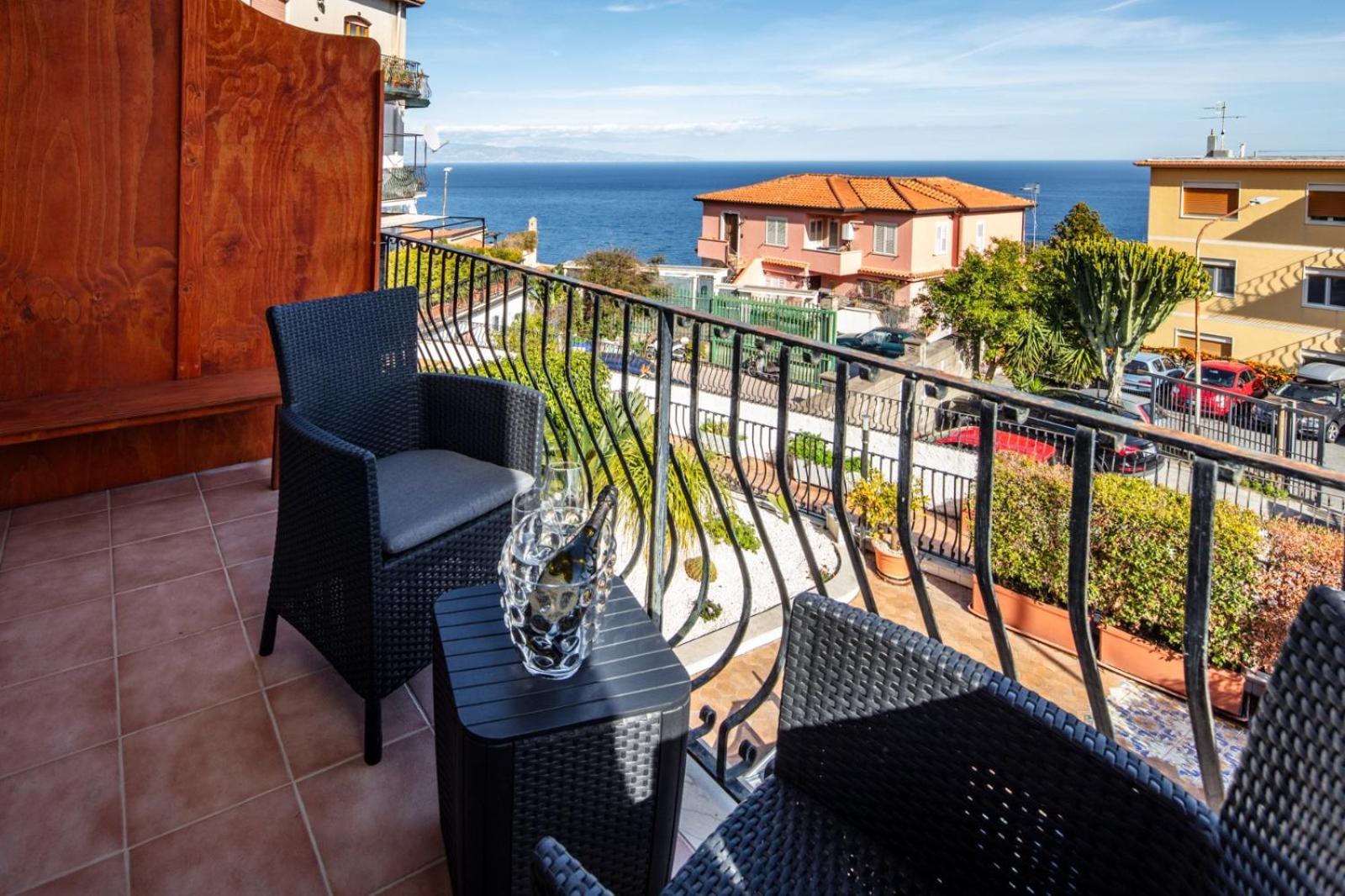 Suite Apartment Taormina Buitenkant foto
